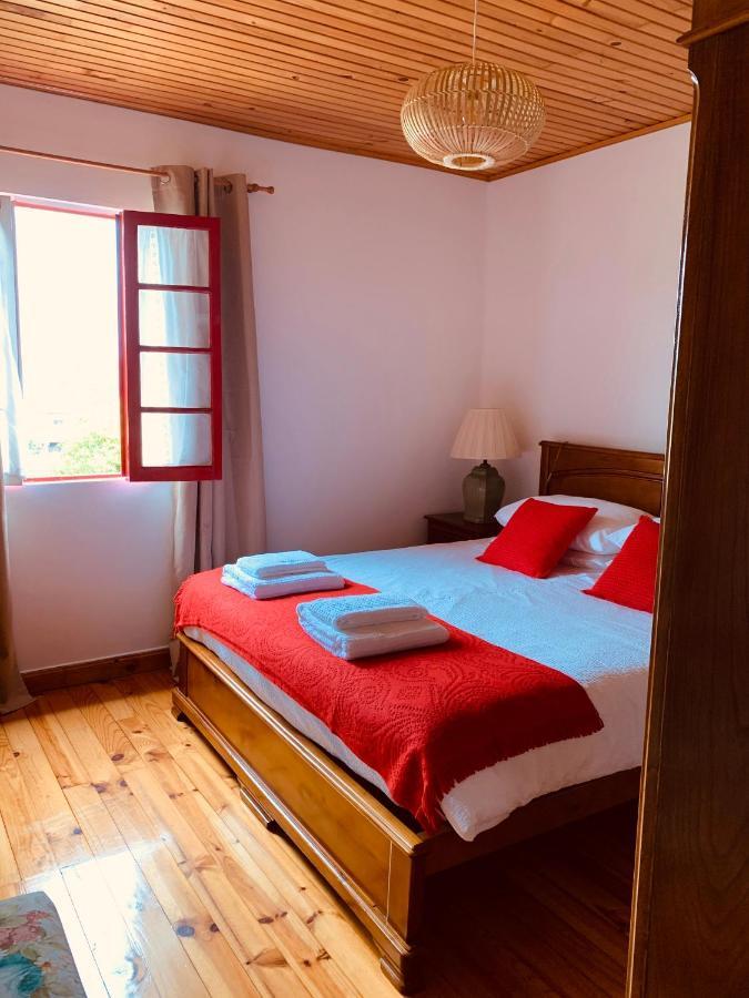 Vila Aurora Parada de Gatim Экстерьер фото
