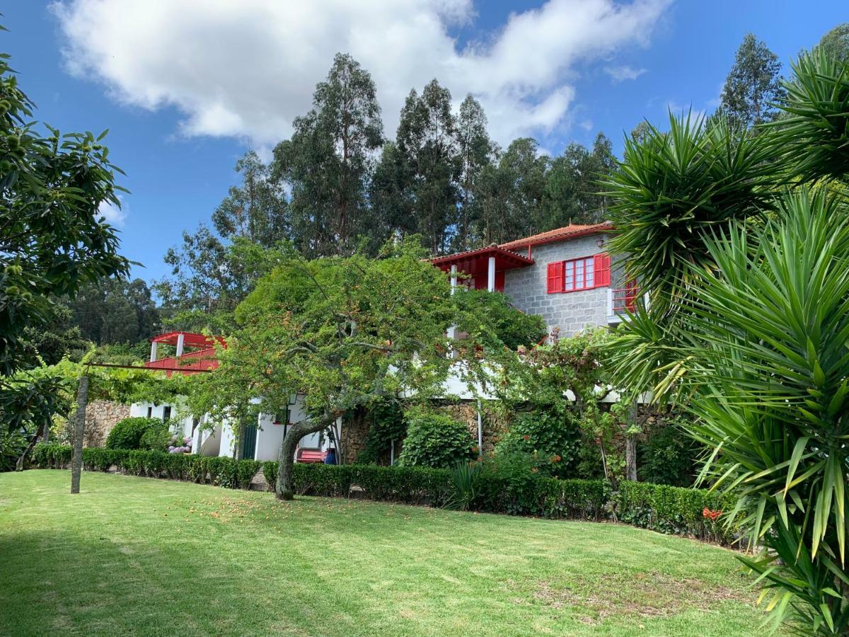 Vila Aurora Parada de Gatim Экстерьер фото